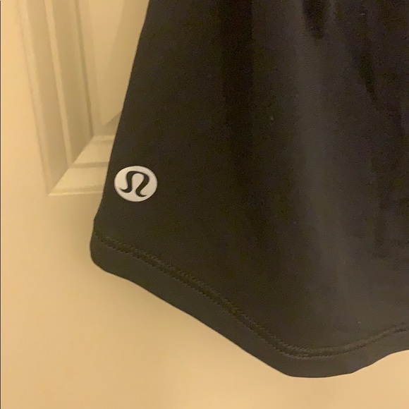Black sleeveless mesh lululemon tank - Picture 5 of 5